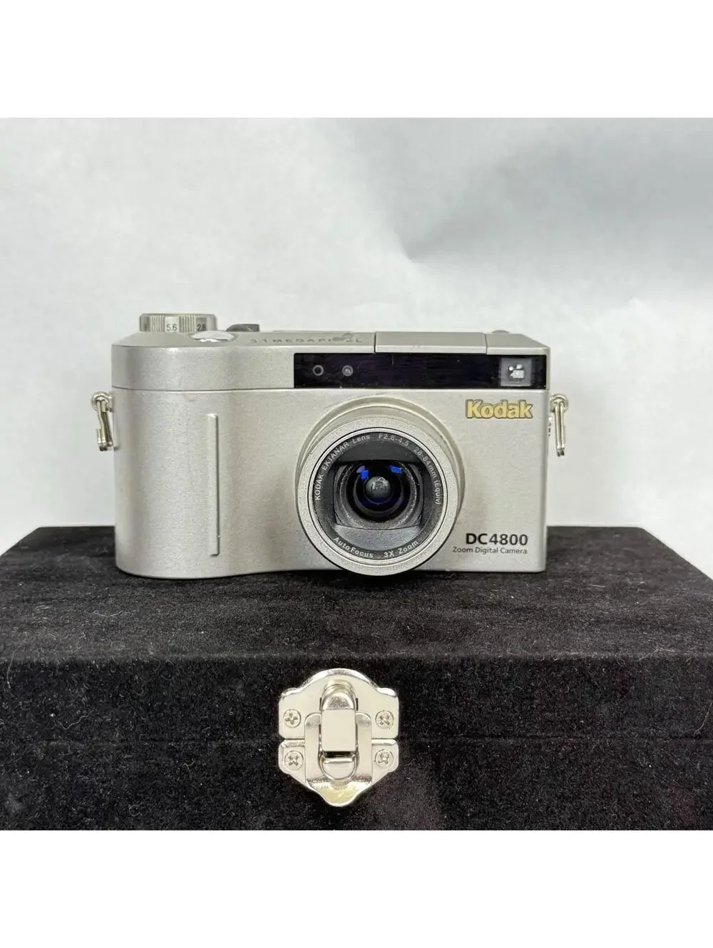 Kodak DC4800 3.1 MP Zoom Digital Camera w/ Battery - For Parts - Untested